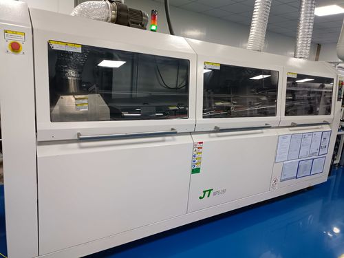 Recentste bedrijfnieuws ongeveer Het verschil tussen reflow solderen en golf solderen in PCB-assemblage